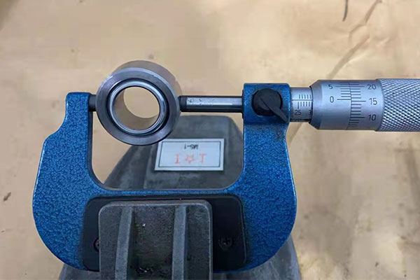 Spherical bearing dimensional micrometer inspection