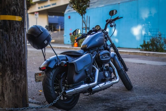 Cruiser and bagger motorcycle for custom linkage and touring parts programs